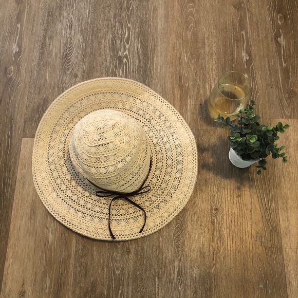 Summer Hat - Picture 1 of 3